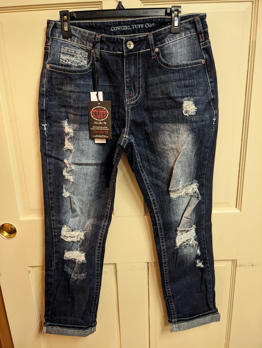 Cowgirl Tuff Women's Boyfriend Jeans - Dark Blue, Size 31"  Distressed, Cropped